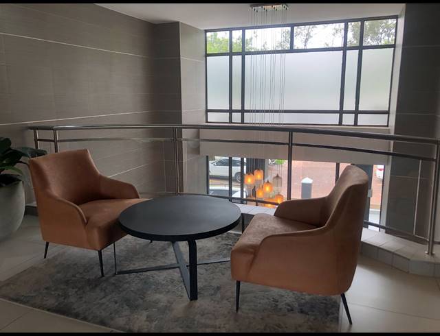 312M² OFFICE TO LET IN HYDE PARK